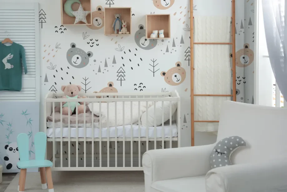 Natürliches und ruhiges Kinderzimmer