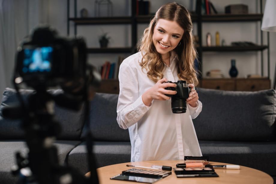 Make-up: Digitalisierung und Social Media