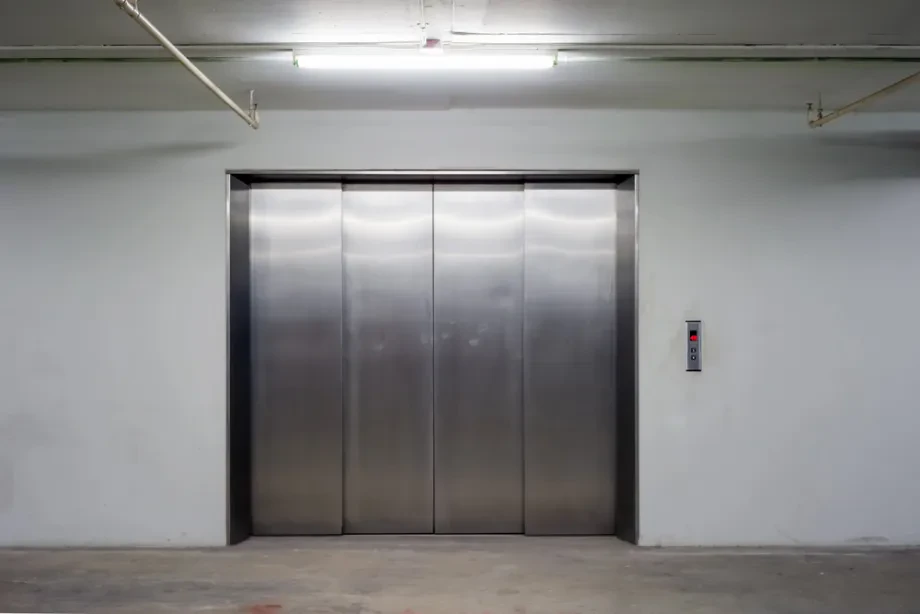 Installation und Planung von Aufzugsanlagen