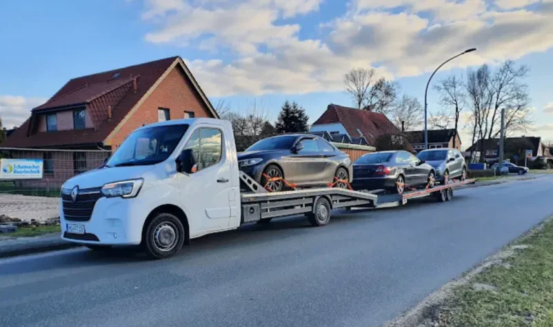 Professionelle Oldtimer- und Pkw-Überführungen in NRW und ganz Europa