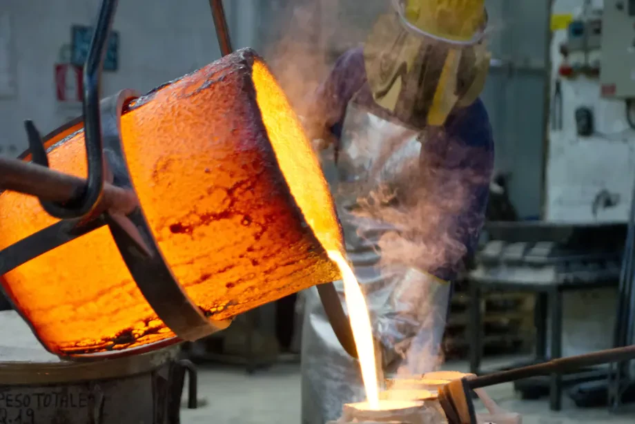 Materialien und Metalllegierungen
