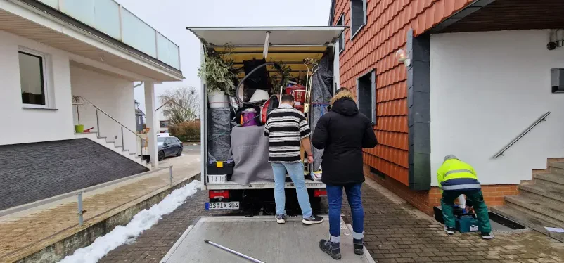 Wie hebt sich Dani's Umzüge von anderen Anbietern in der Region ab?