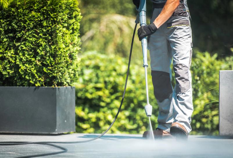 Beste Gartenpflege für private und gewerbliche Kunden im Landkreis Karlsruhe, Rastatt und Baden-Baden