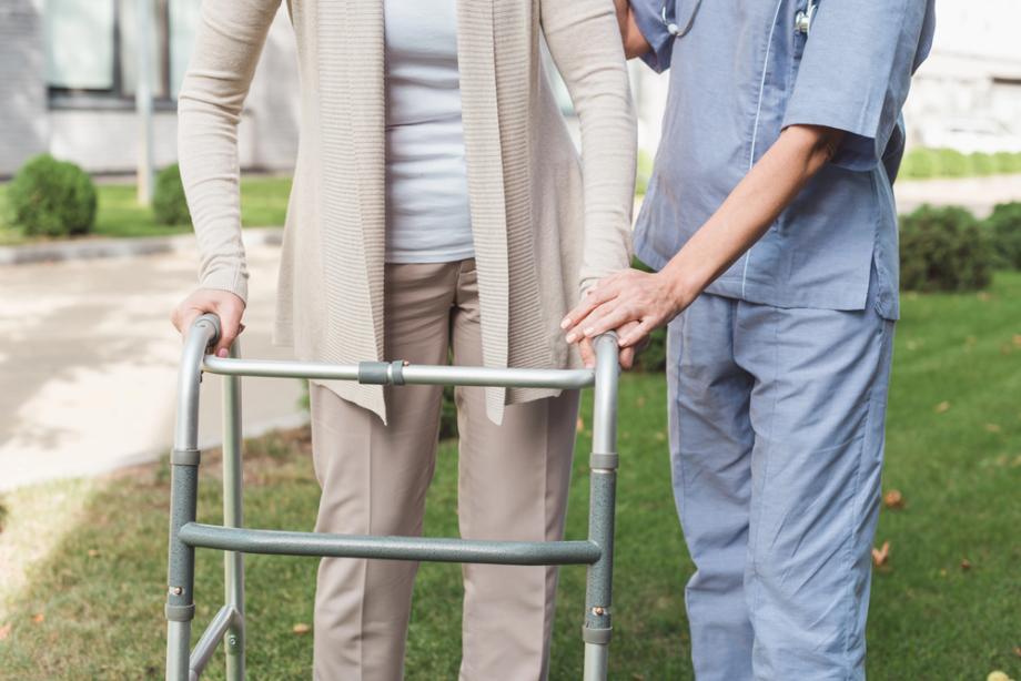 Zusammenarbeit mit Angehörigen und medizinischen Fachkräften