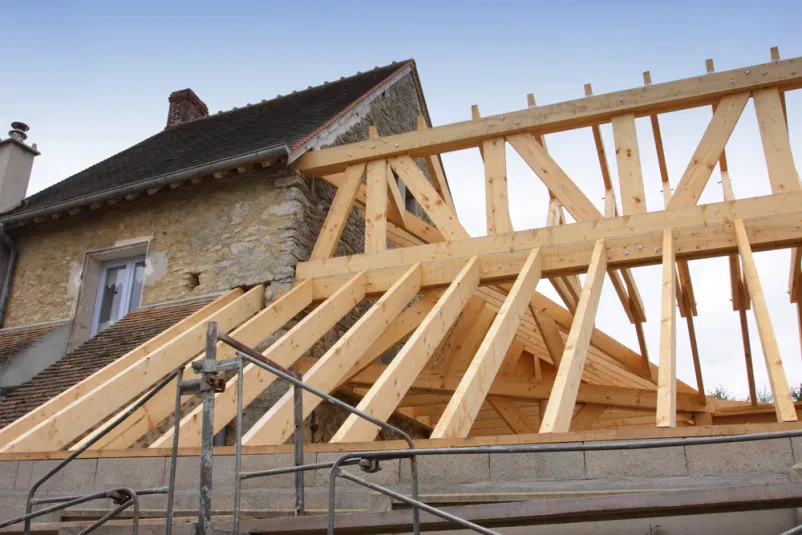 Fachgerechter Holzbau und moderne Dachdienste von Ehlert Holzbau