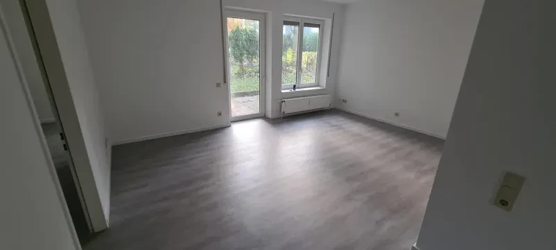 Professionelle Tapezierarbeiten und Fassadengestaltung in Wiesbaden