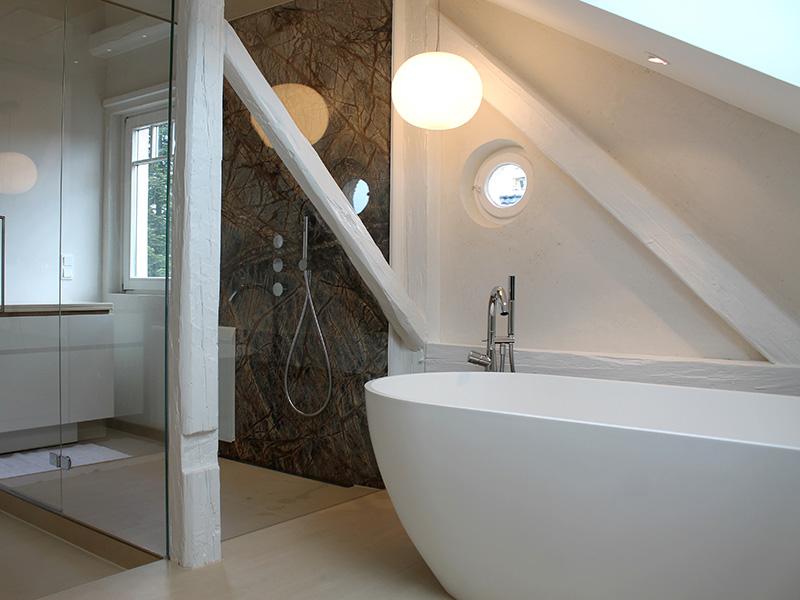 Exklusive und edle Designs in Bad und Wohnzimmer im Hochtaunuskreis