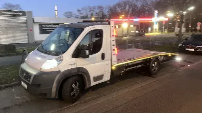 Professioneller Service für das Transportieren von Privatwagen in Bad Homburg und Umkreis
