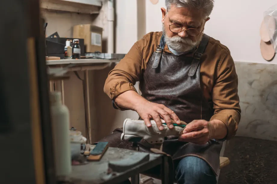 Reparatur und Pflege von Schuhen