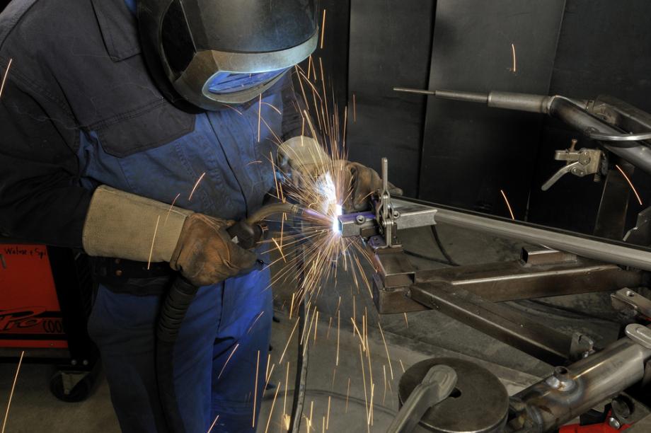 Schweißgeräte und technische Ausstattung