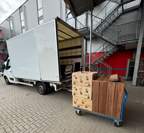 Schneller Transportservice in Berlin, kontaktieren Sie uns