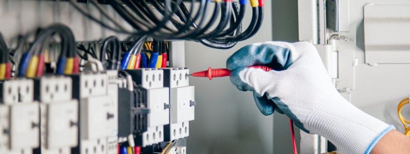 Elektroarbeiten und PV-Anlagen