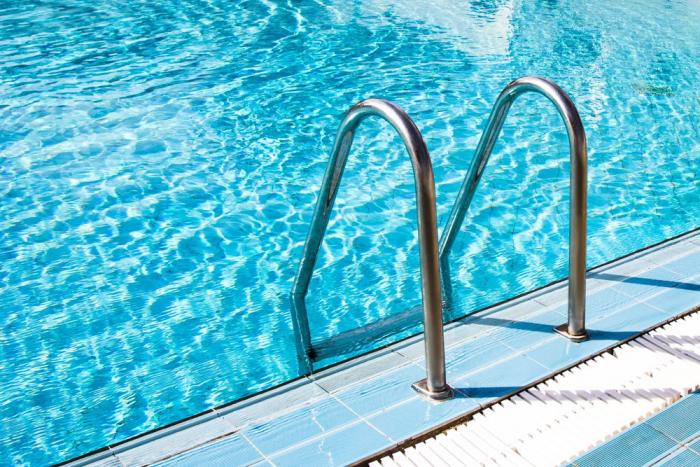 Poolbau