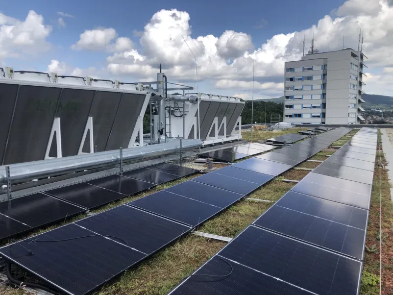PV-Installation und Solaranlage