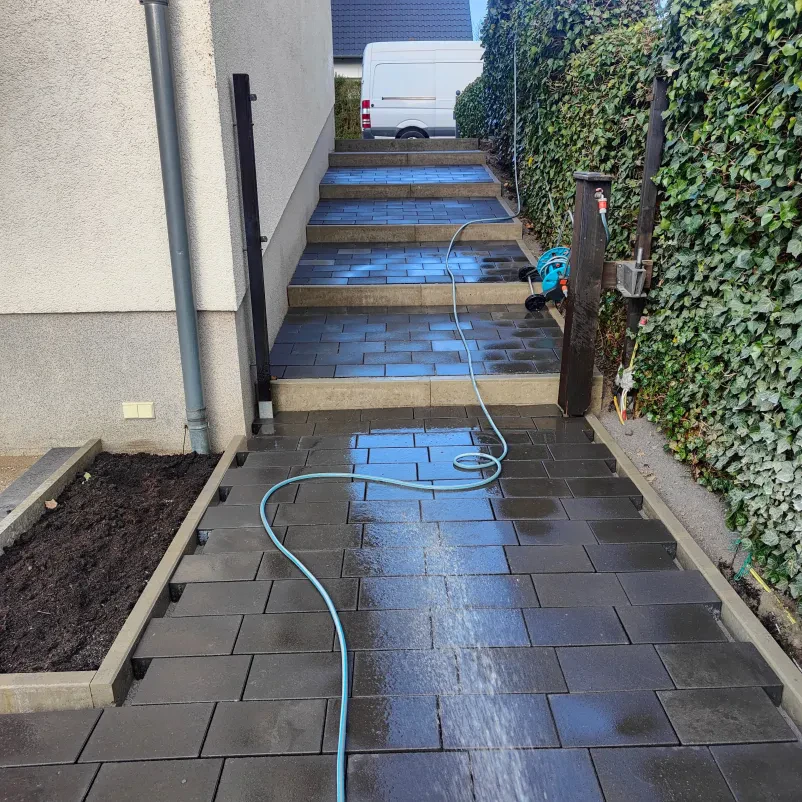 Die beste Gartenpflege und Pflasterarbeiten in Lage und Umgebung