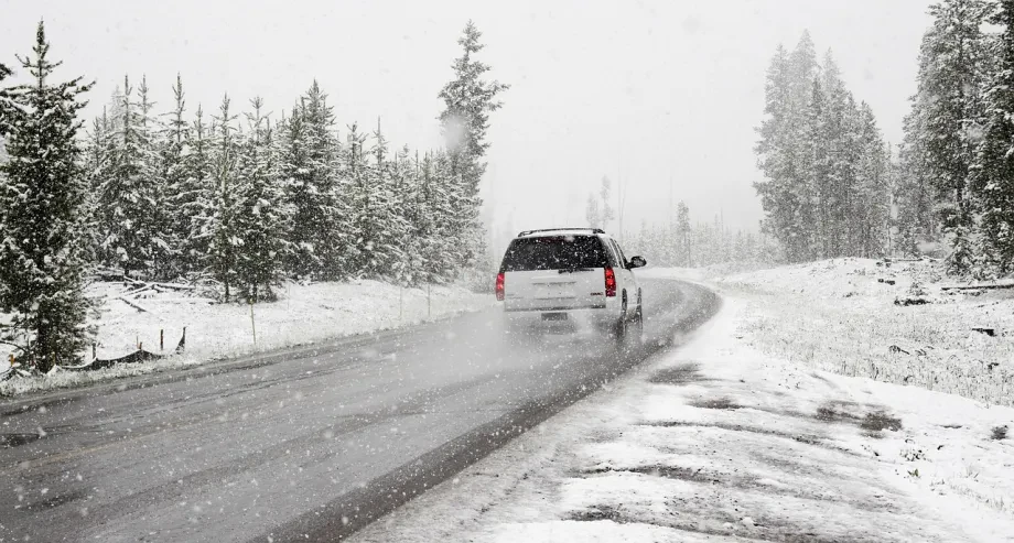 Türdichtungen und Karosserie beim Auto winterfest machen