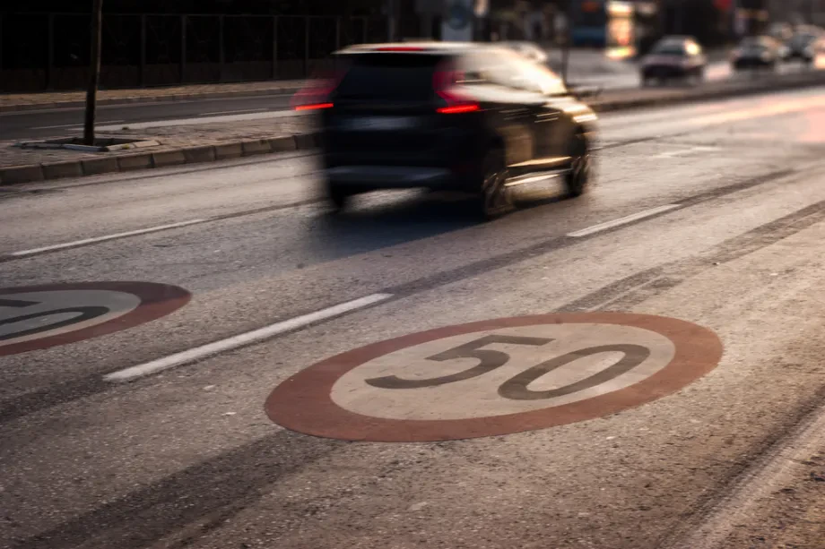 Vom ersten Asphalt bis zu nachhaltigen Straßen