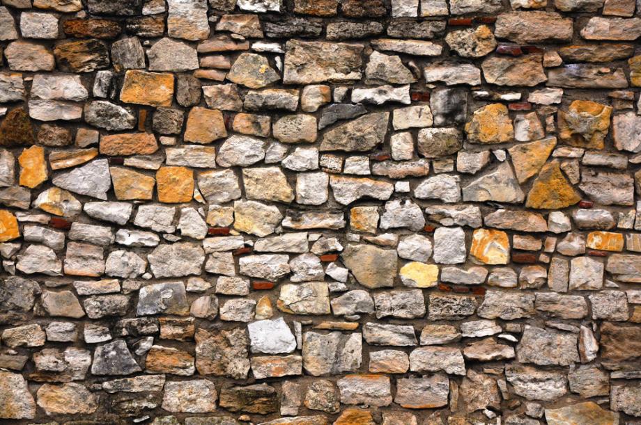 Mauerwerke: Raumwirkung, Akustik und Temperatur 