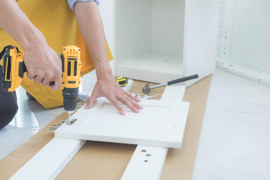 Worauf achten, wenn Möbelmontage gesucht wird