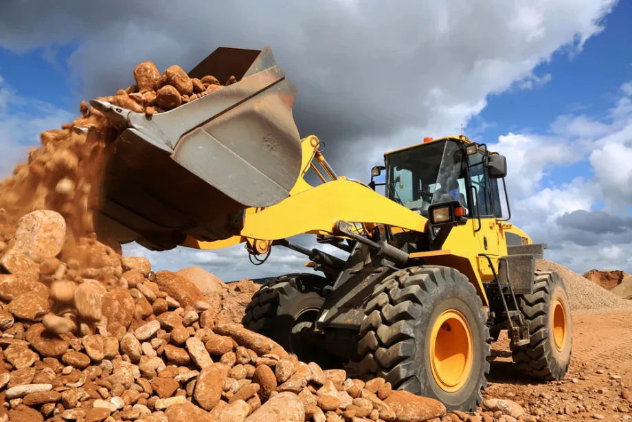 Was versteht man unter schweren Baumaschienen?