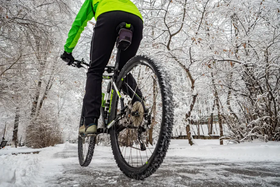 Kleidung und das richtige Timing beim Sport im Winter