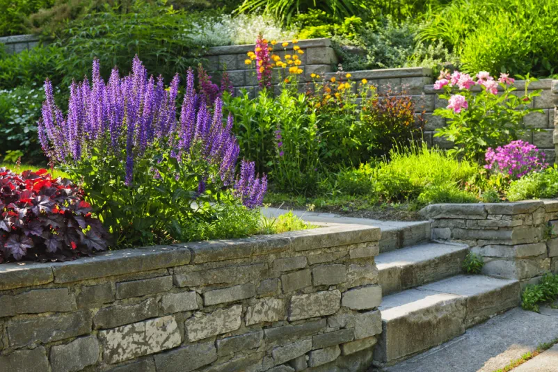 Experten für Garten- und Landschaftsbau in Löhnberg