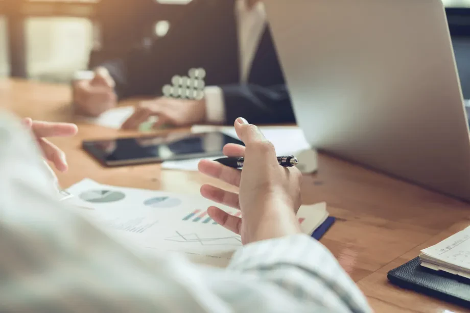 Worauf Arbeitnehmer bei Personalvermittlung achten sollten
