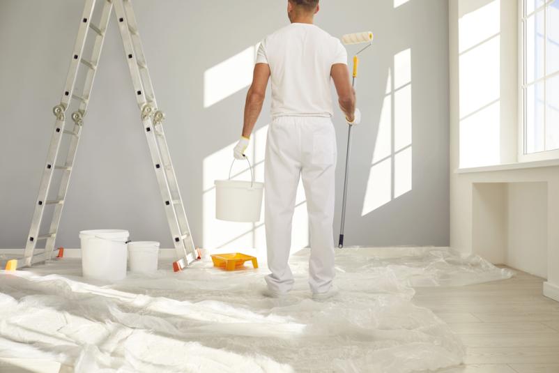 Wie hebt sich Maler und Lackiermeister Ströhlein von anderen Anbietern ab?