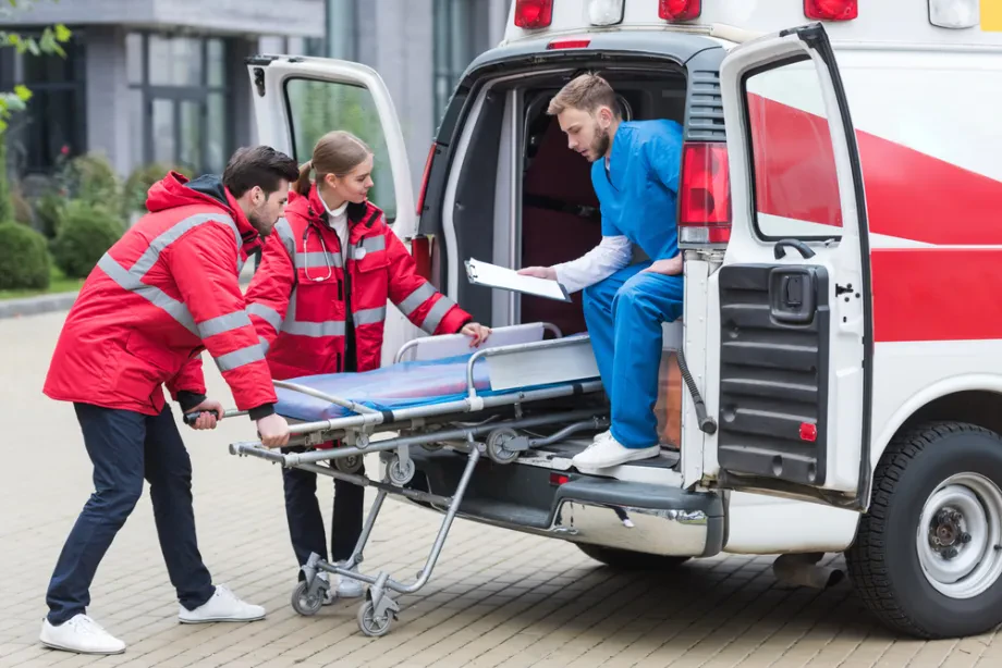 Medizinischer Transportdienst und Ruhe während der Fahrt