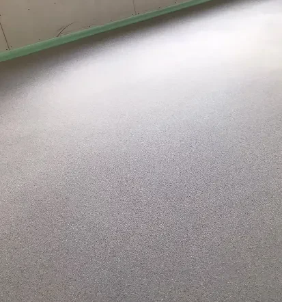 Schnelle Aushärtung von Estrich