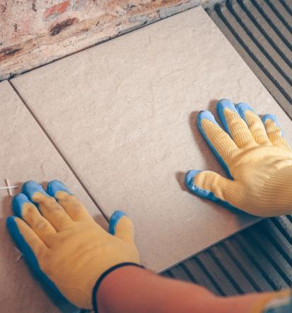 Moderne Fliesenverlegung für Bad, Küche und Wohnraum in Altenburg
