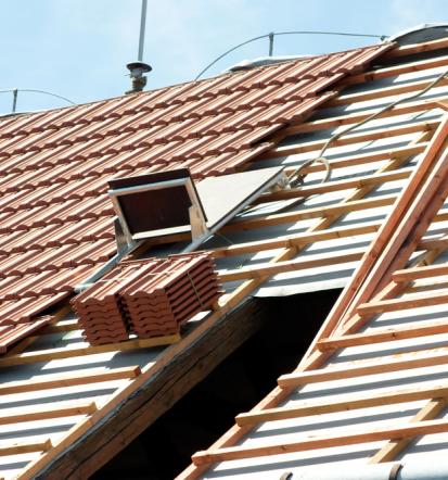 Dachsanierung vom Profi, bester Dachdecker Neunkirchen, Saar im Einsatz