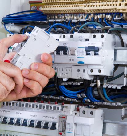 Professioneller Elektroinstallateur in Wiesensteig