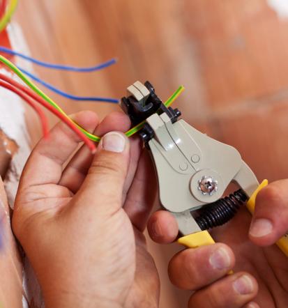 Elektroinstallation defekt? Wir sind schnell vor Ort München