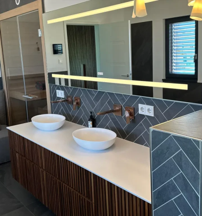 Kostengünstige Fliesenarbeiten in Bremen