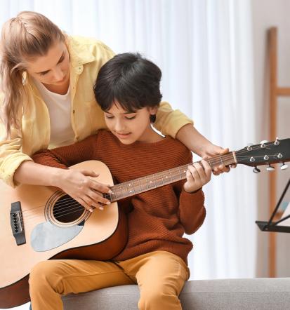 Günstiger Gitarrenunterricht Freiburg im Breisgau