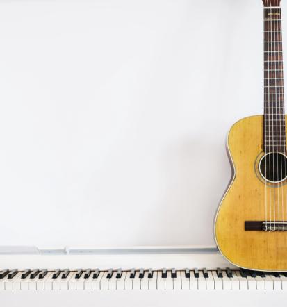 Professioneller Gitarrenunterricht zu Hause Freiburg im Breisgau