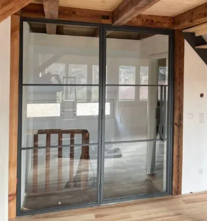 Funktionale und elegante Raumtrennung mit Drehtüren oder Schiebetüren in Münnerstadt