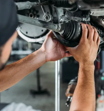 Kompetenter Automechaniker vom Reifenwechsel bis Autooptimierung in Fuchshain