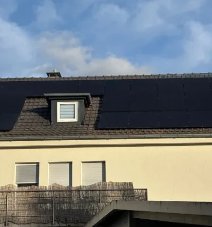Installation von Solaranlage, Wärmepumpe und Wallbox in Freiburg