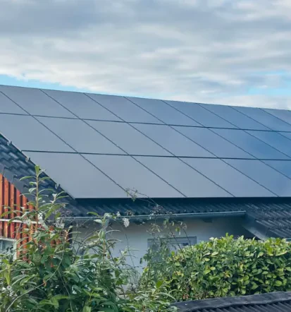 Energieeffizientes Heizen mit der Kombination aus Solaranlage und Wärmepumpe in Freiburg