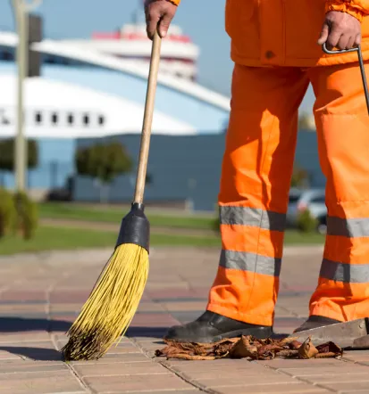 Preiswerte Gebäudebetreuung innen und außen in Dreieich