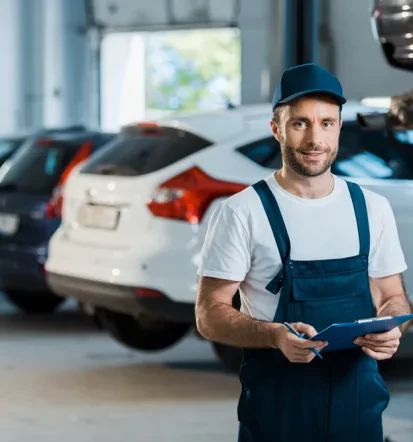 Beste Fahrzeugvermietung, Transport und Reifenservice in Witten