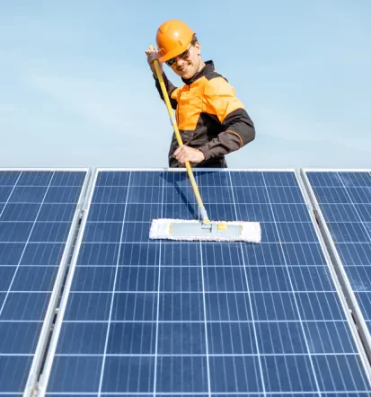 Experten für Solarparkreinigung bundesweit