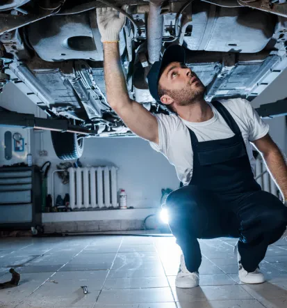 Technische Fahrzeugprüfung bei Kfz-Service in Würselen