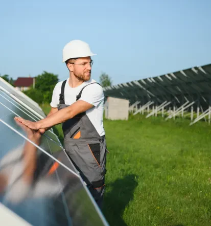 Fachgerechte Arbeiten an Photovoltaikanlagen in Alsfeld