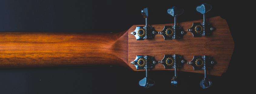 Günstiger Gitarrenunterricht zu Hause Freiburg im Breisgau