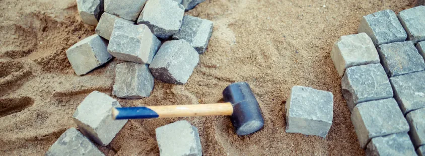 Hochwertige Pflasterarbeiten für Terrassen in Hessen und Umgebung