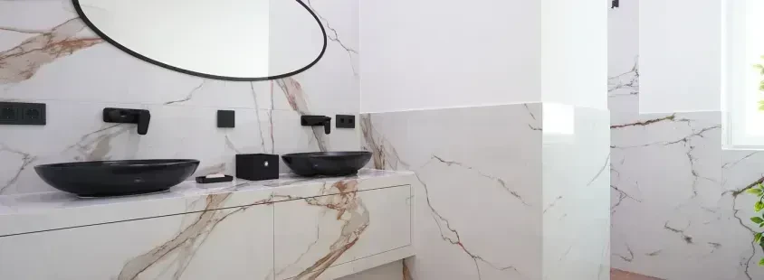 Professionelle Glasfliesenverlegung in Oldenburg und Umgebung