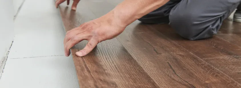 Verlegung pflegeleichter Holz- oder Designböden in Kaufbeuren und Umgebung